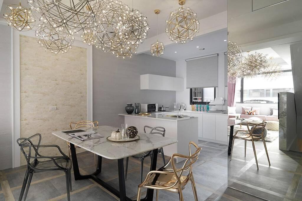 Apartment White
