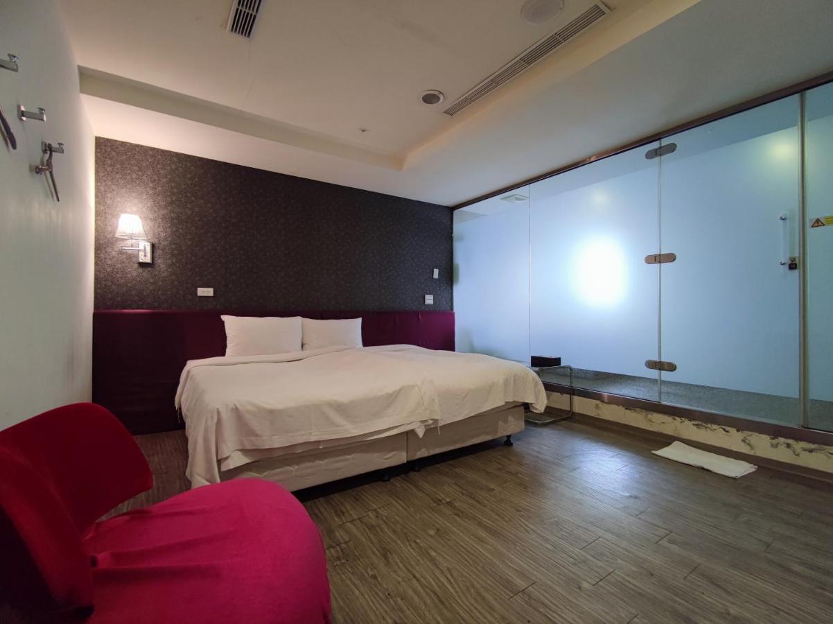 Walker Hotel - Zhengyi Hotel Taipei