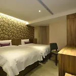 欣欣時尚旅店松山站