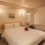 Showart Hotel