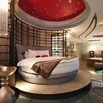 Isis Taipei Motel