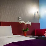 Urbanone Hotel