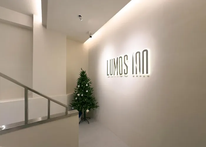 Lumos Inn