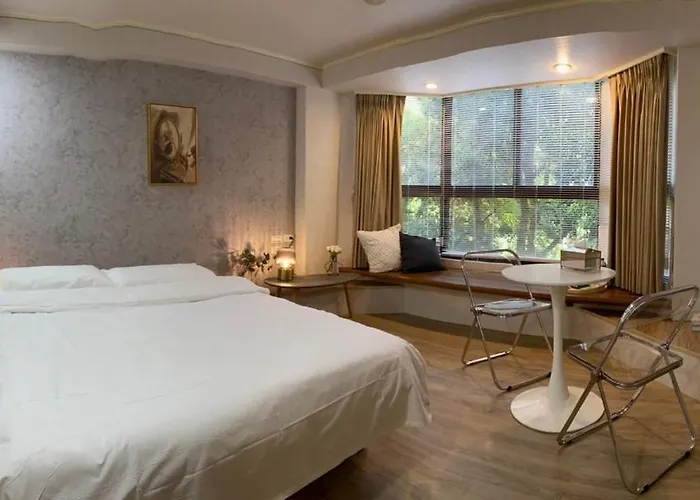 Meworld Hotel - Zhongshan