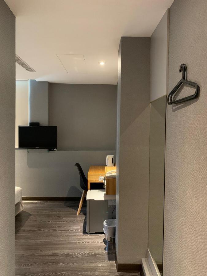 Yesinn 3* Taipei