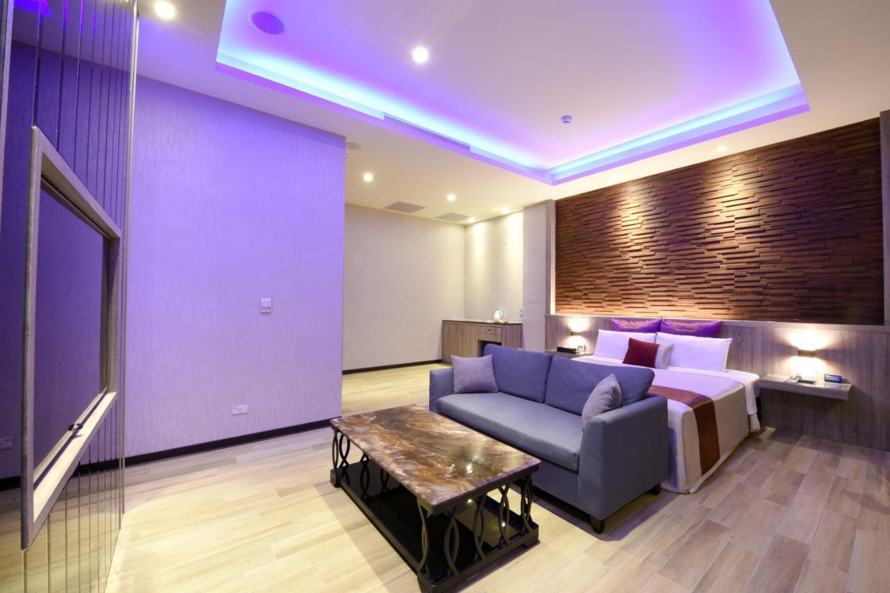 Hotel Purple Rainbow Taipei