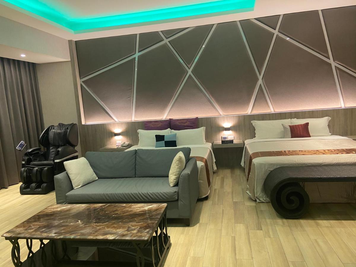 Hotel Purple Rainbow Taipei
