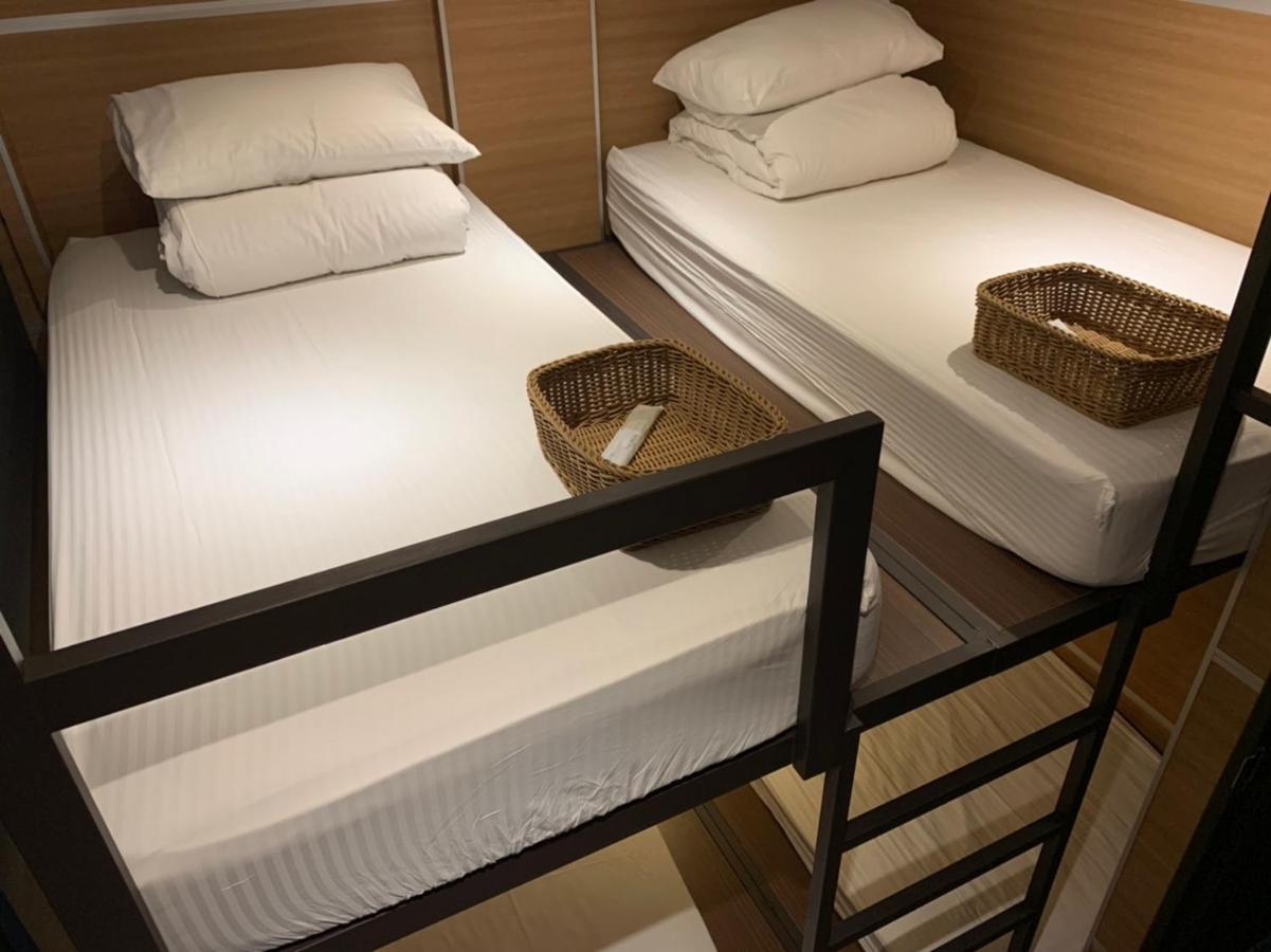 Travel Capsule hotel Taipei