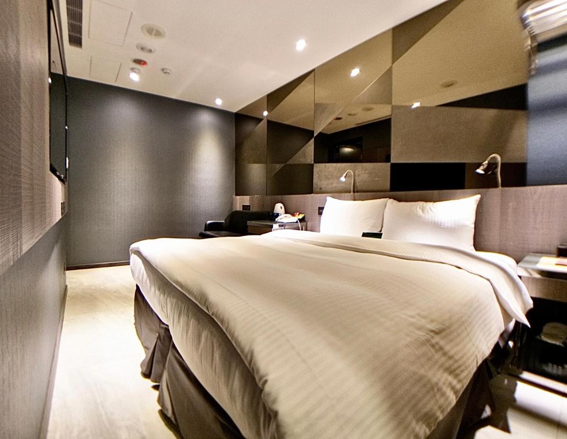 Hotel Beauty - B7 Journey