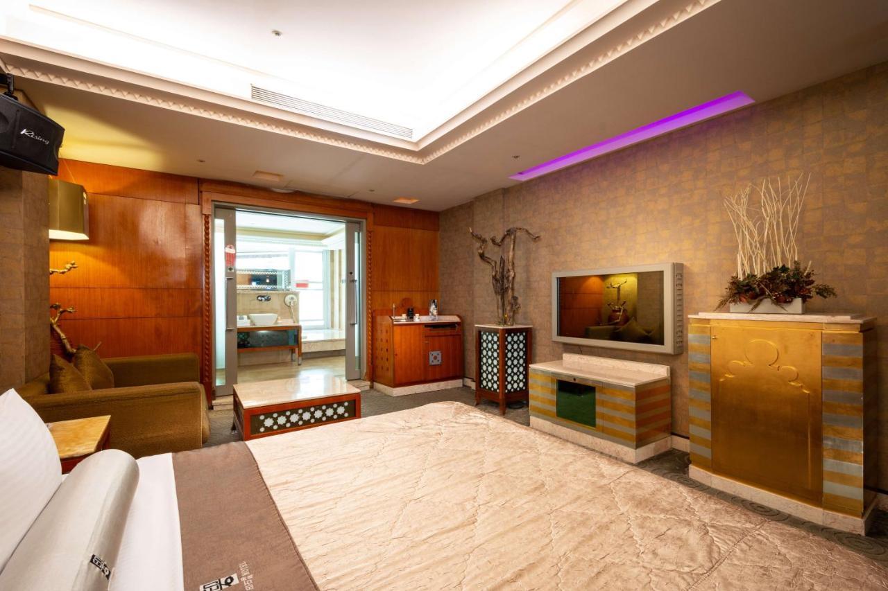 In-stone Motel