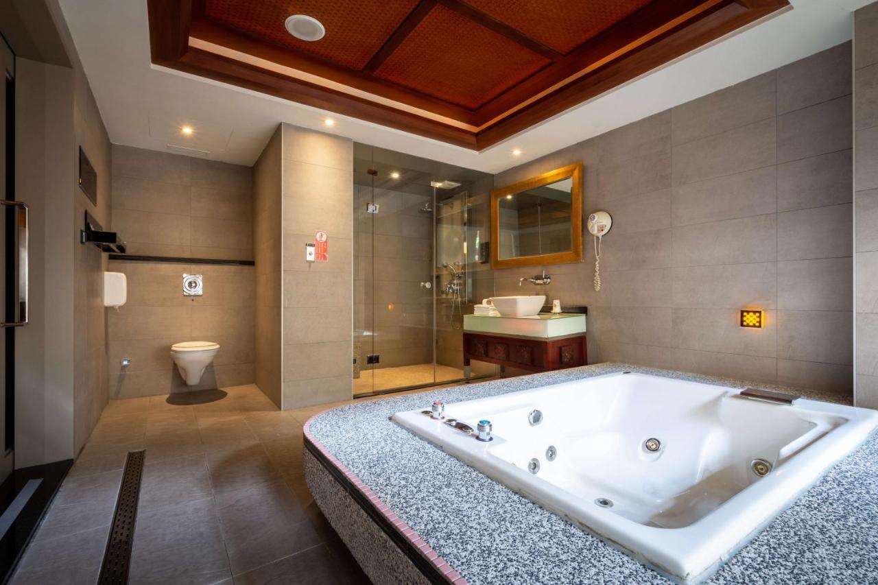 Motel In-stone