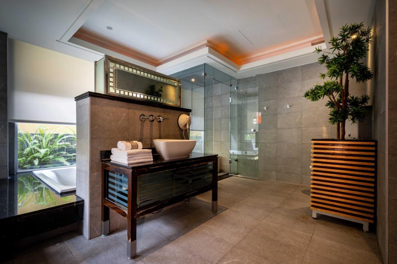 Motel In-stone *