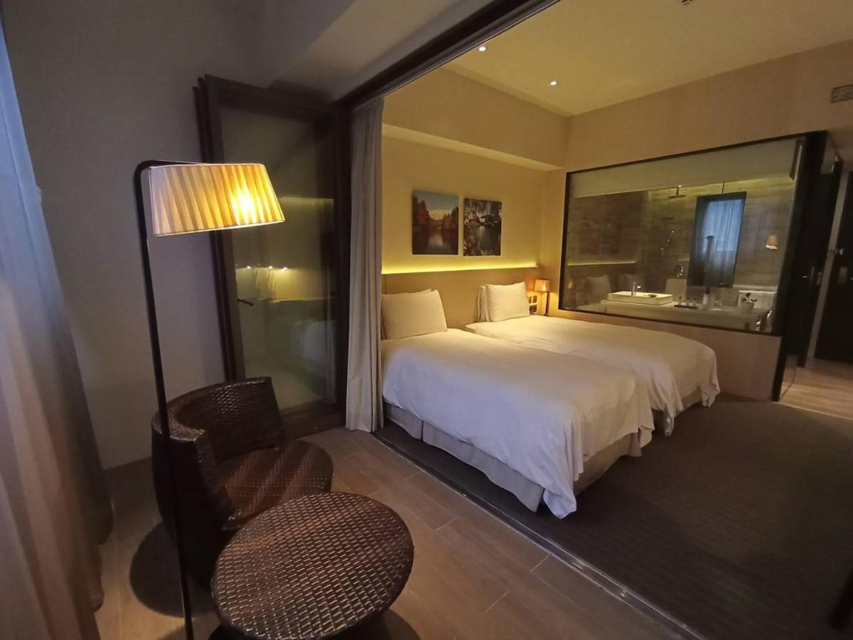 Riverview Hotel