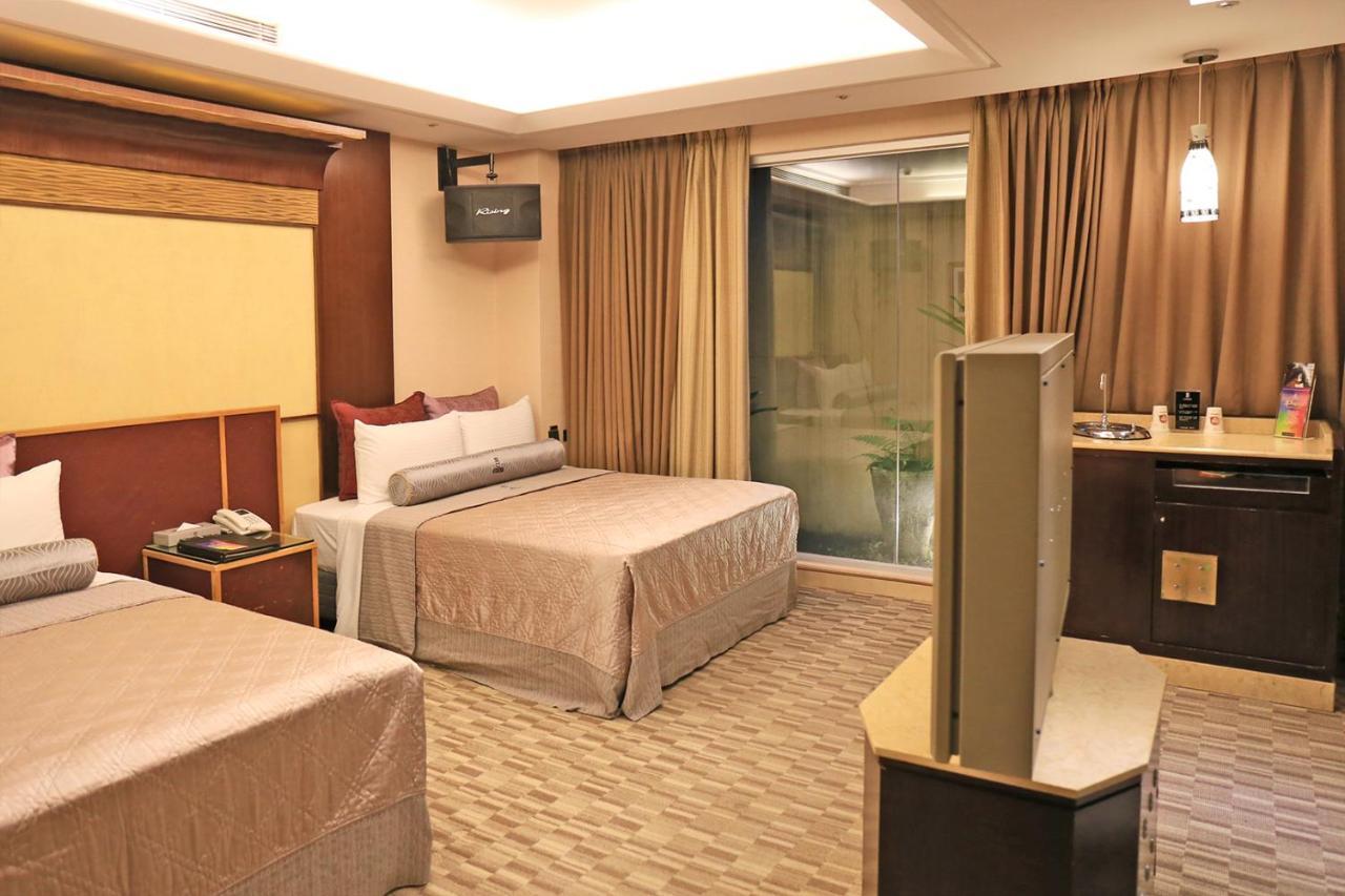In-stone Motel *