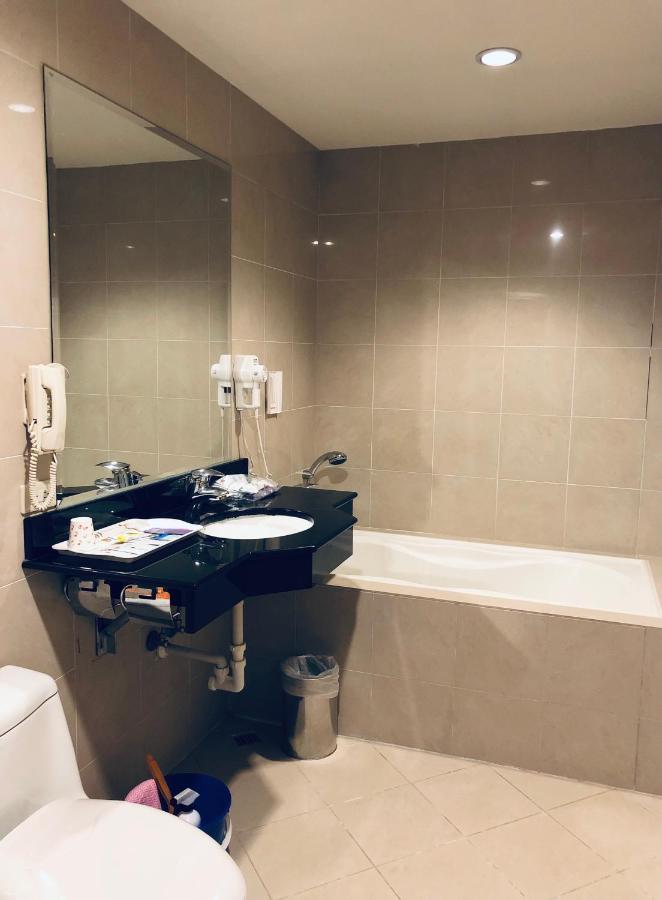 Champion Hotel