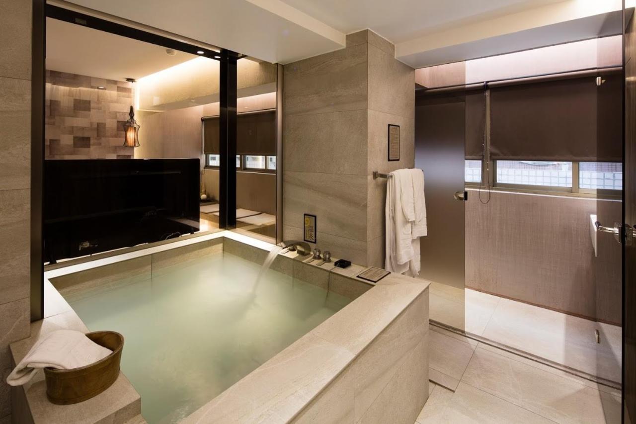 Jbg Hotspring 3*