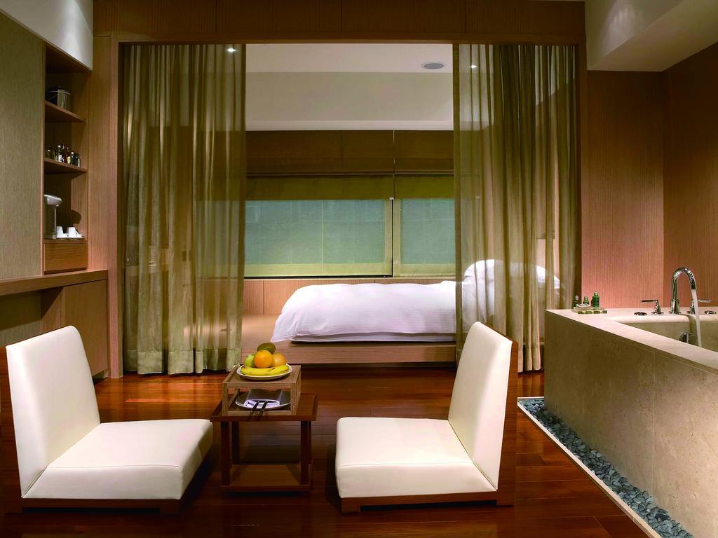 City Suites-taipei Nanxi Hotel 4*