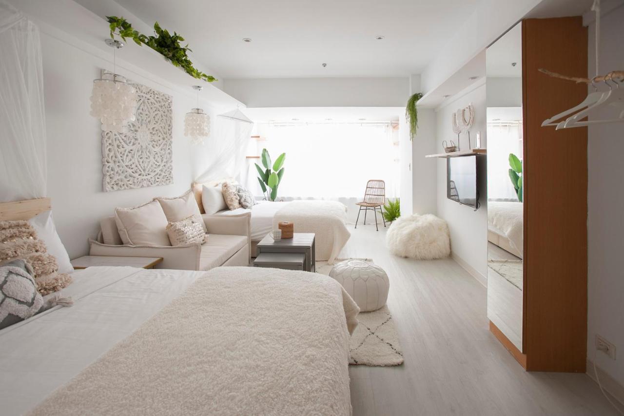 Urban Abode 1 *
