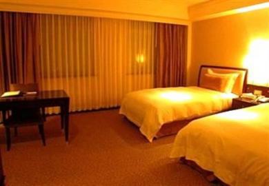 Hotel City Lake 3*