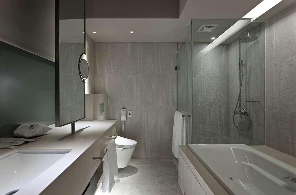 Gloria Aparthotel Taipei