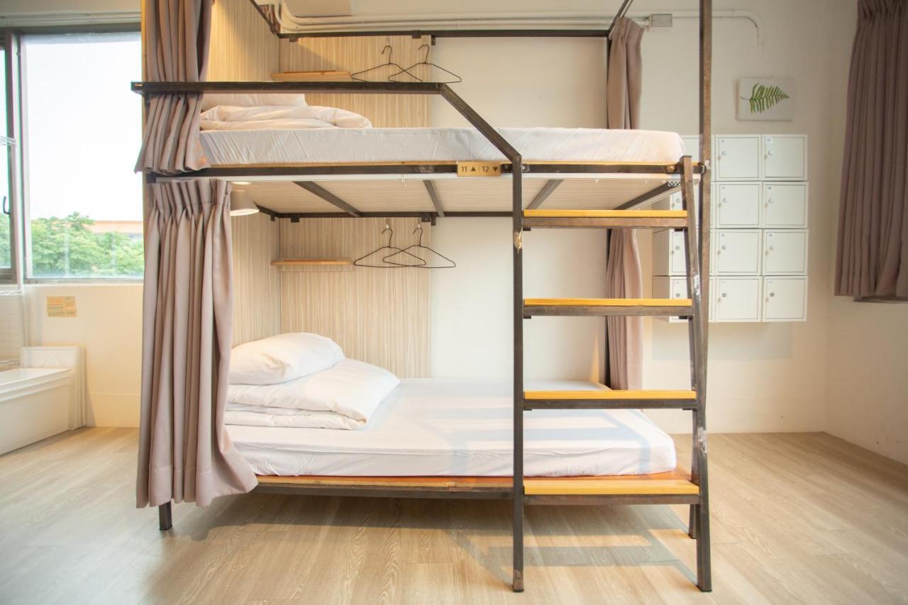 Corner & Cafe Hostel Taipei