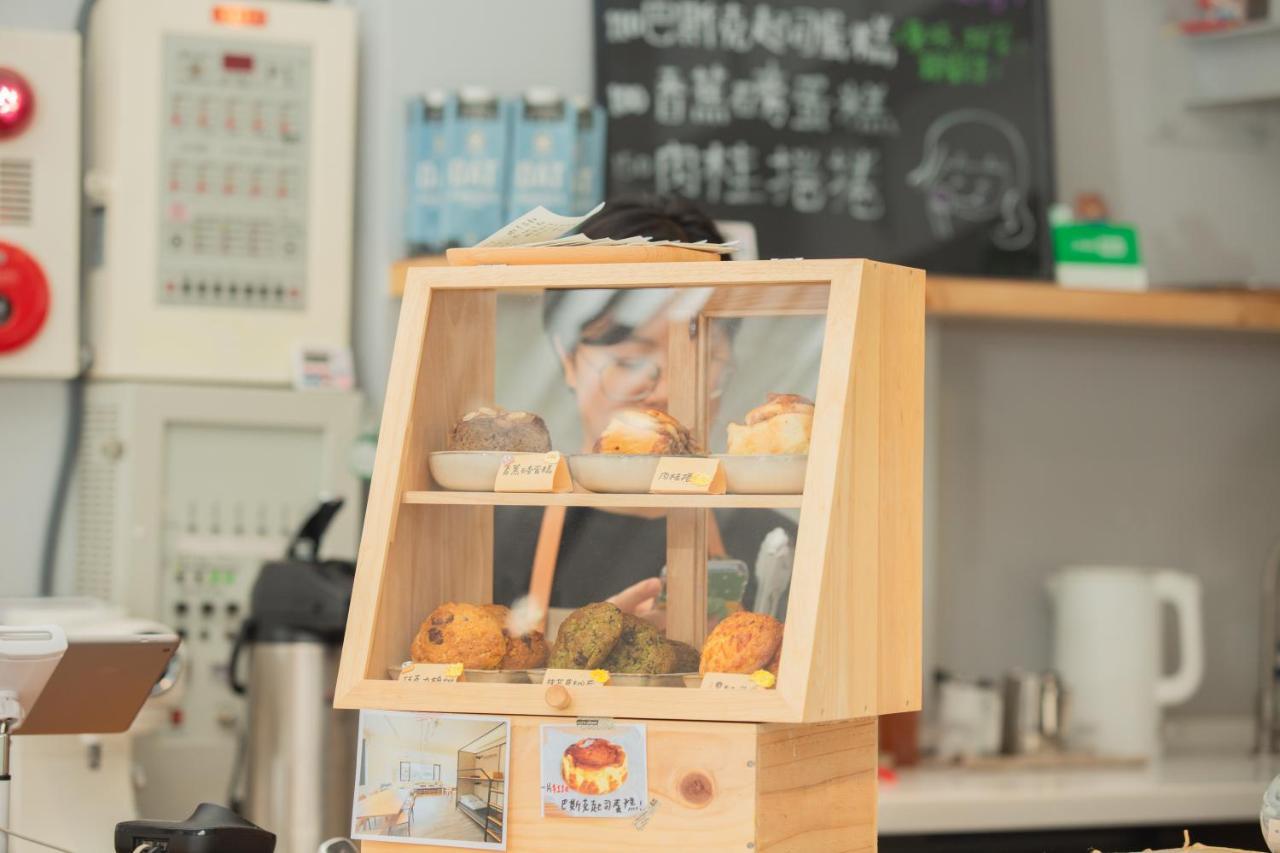 Hostel Corner & Cafe *