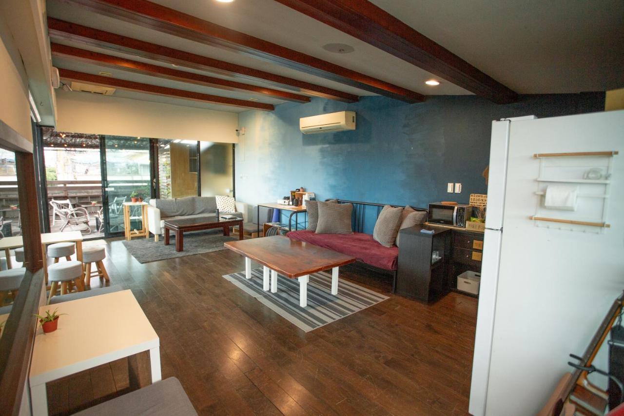 Hostel Corner & Cafe