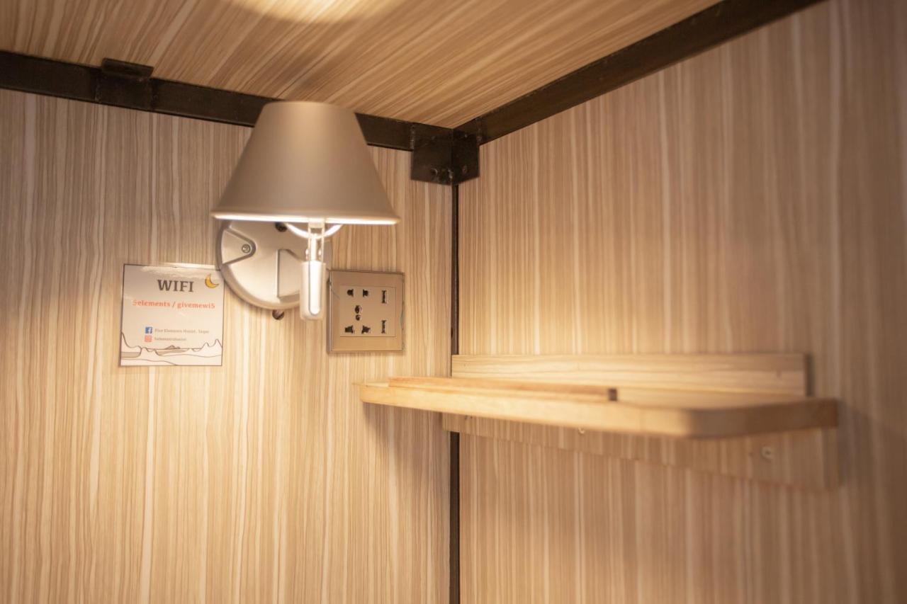 Hostel Corner & Cafe