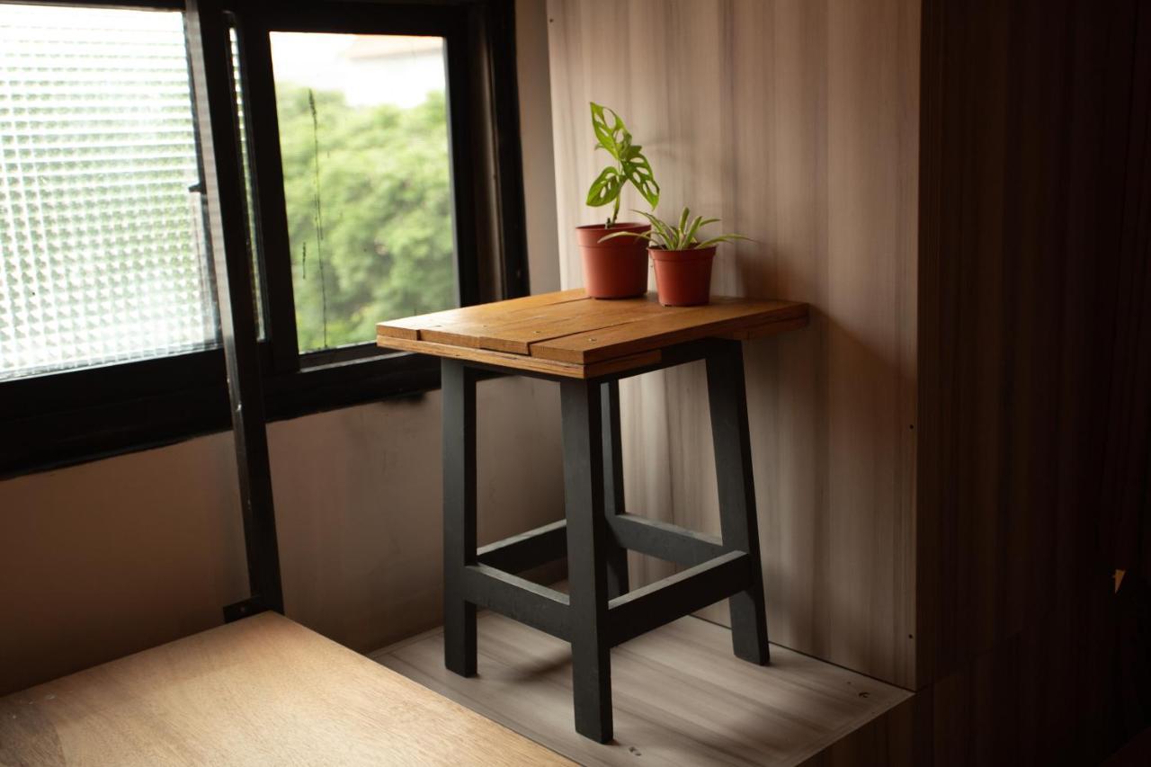 Hostel Corner & Cafe *