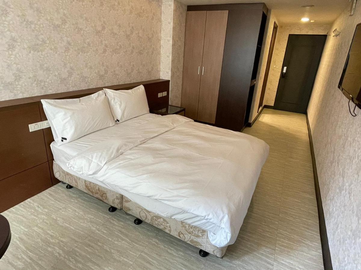 苓旅-站前 Lin Tms Hotel 2*