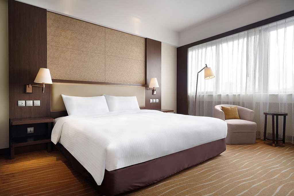 Illume Hotel 4*