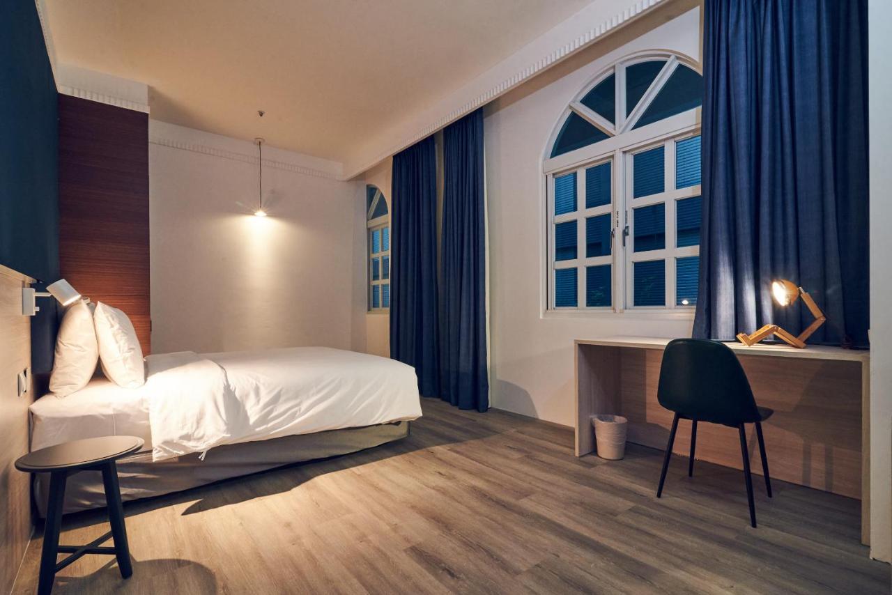 Check Select Nangang 4*