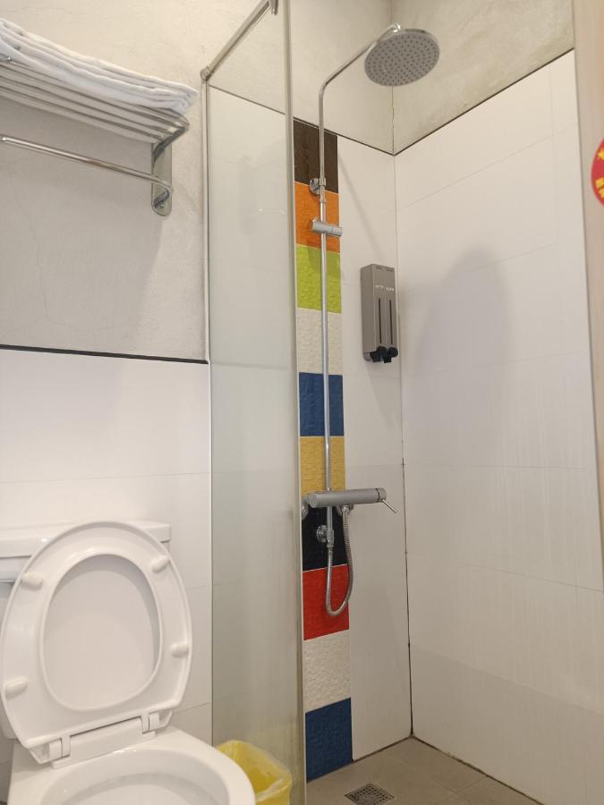 Hotel Colormix & 2*