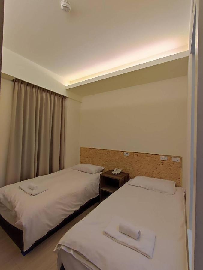 Jiizu Hostel *
