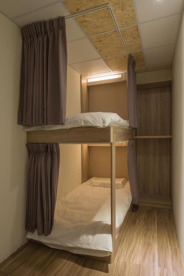 Jiizu Hostel *