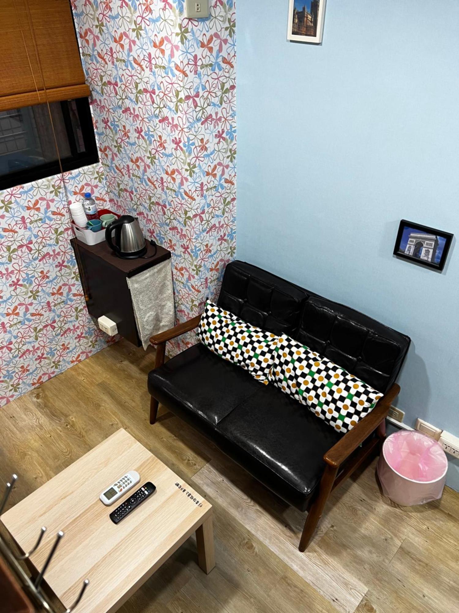 Jacky's House Ximen Homestay