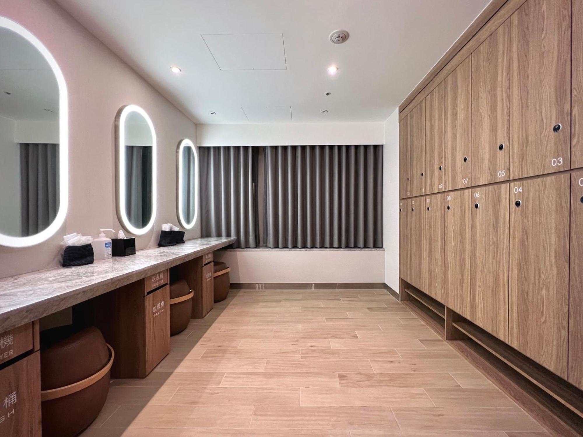 Boutech Jiantan Hotel 4*