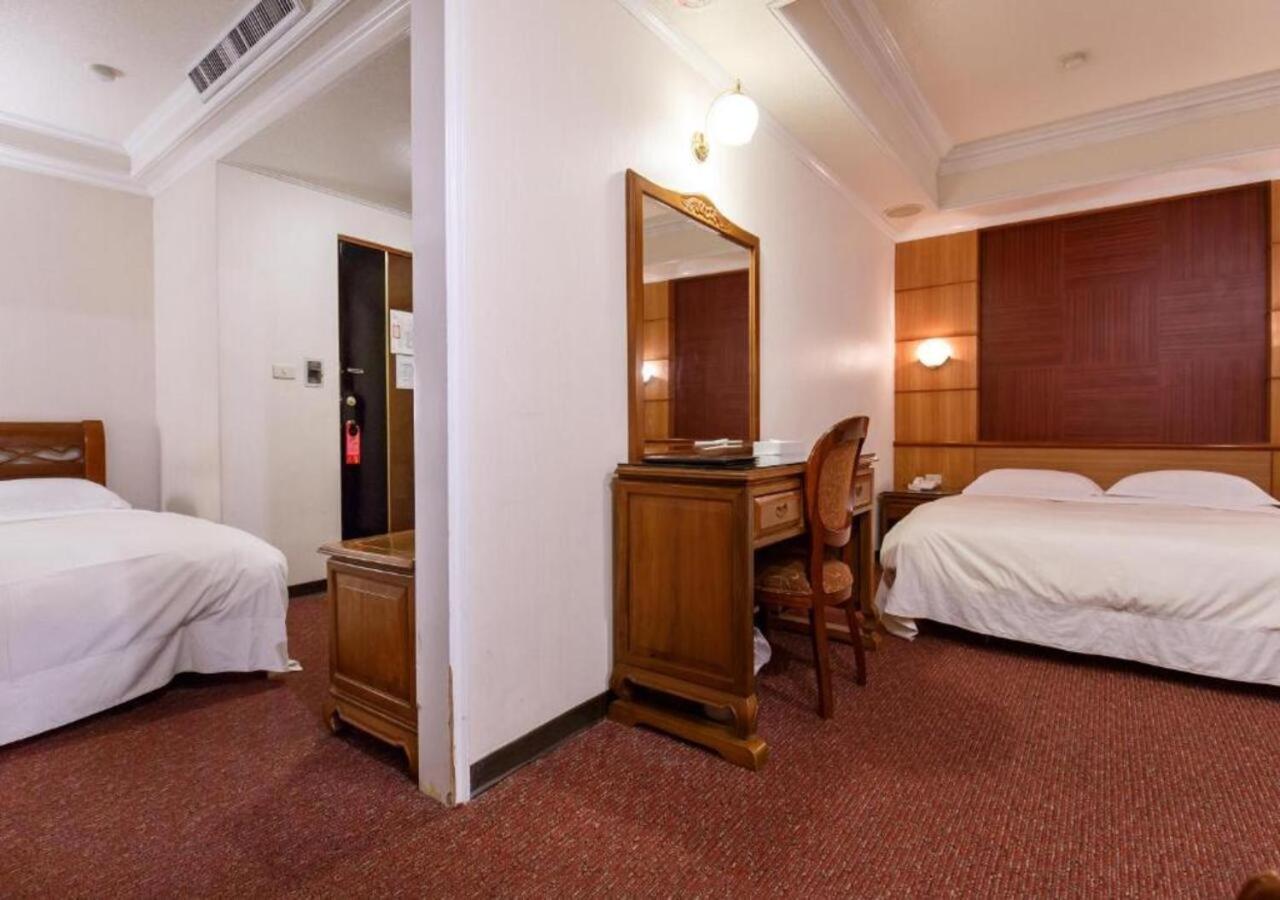 Hotel Champion 3*