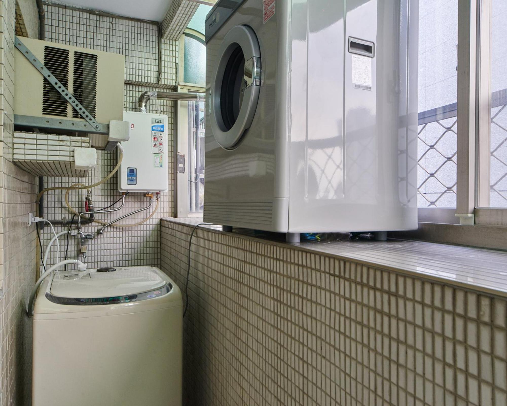 Apartment 4b2b Clear Comfort 3min To Xinyi Anhe Mrt 4房2衛 舒適明亮之家 3分到信義安和站 Taipei