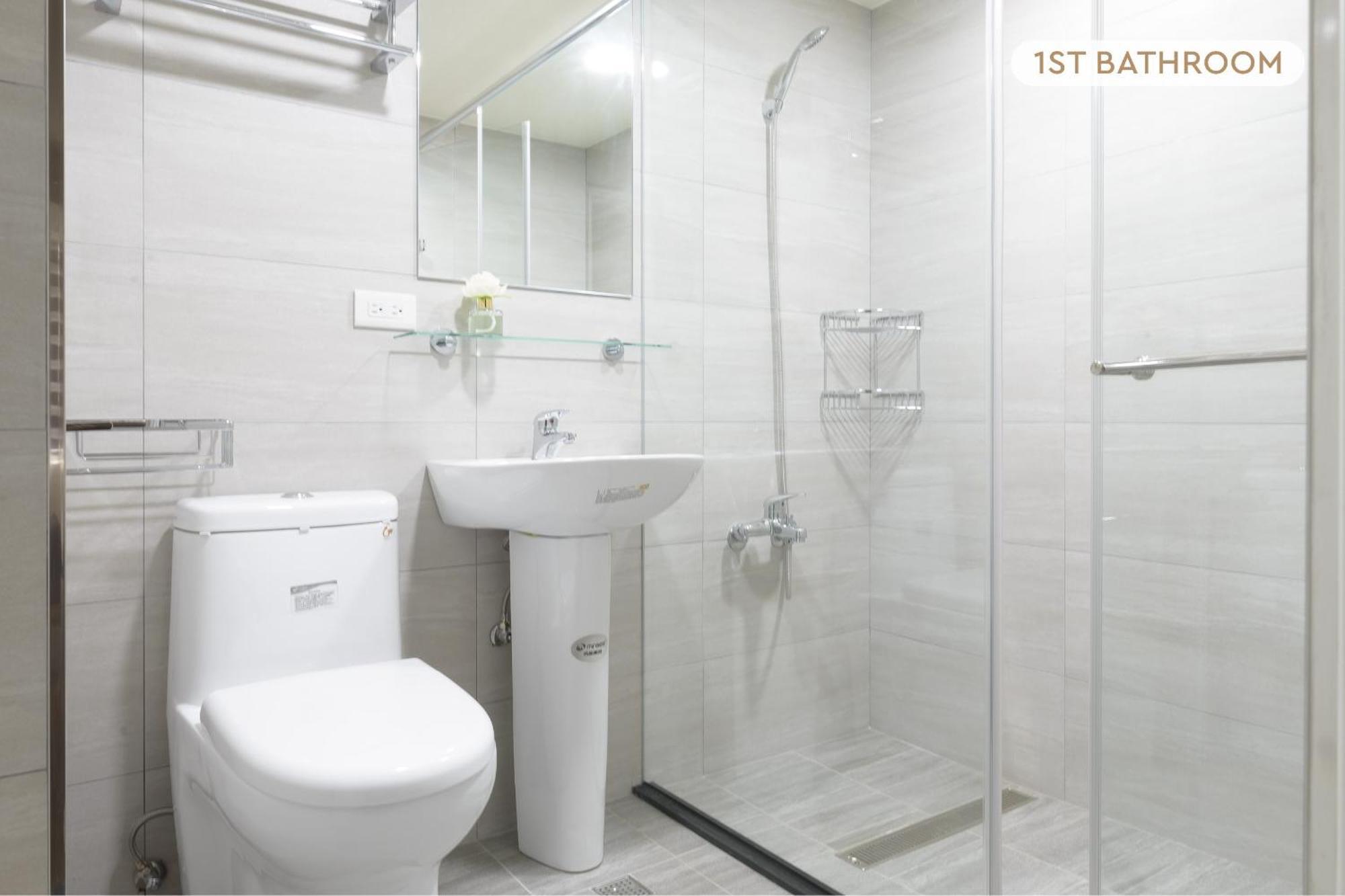 Three Master Bedrooms 4b4b 1min To Sys Mrt 三主臥4房4衛 1分到國父紀念館站 Apartment *