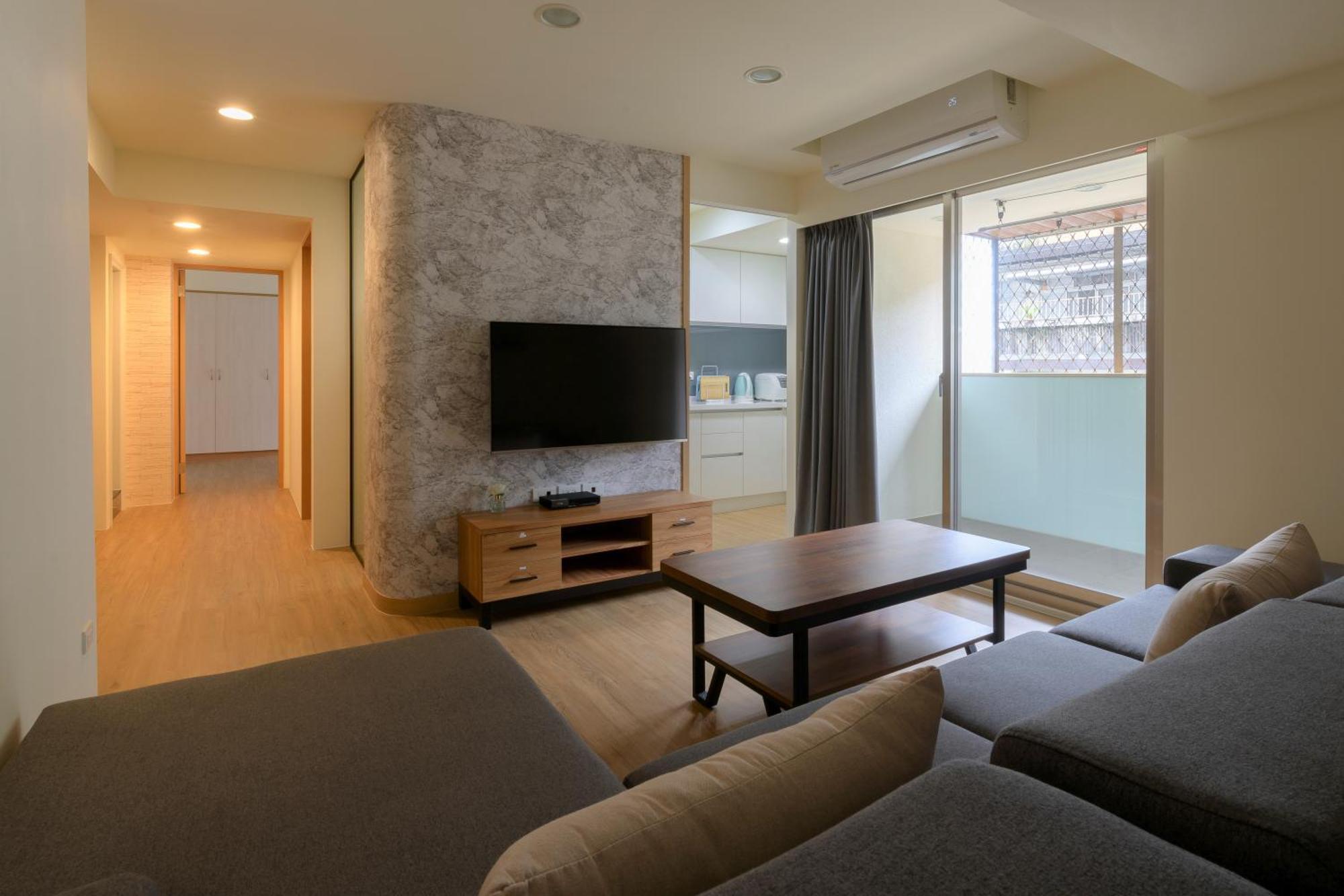 Three Master Bedrooms 4b4b 1min To Sys Mrt 三主臥4房4衛 1分到國父紀念館站 Taipei