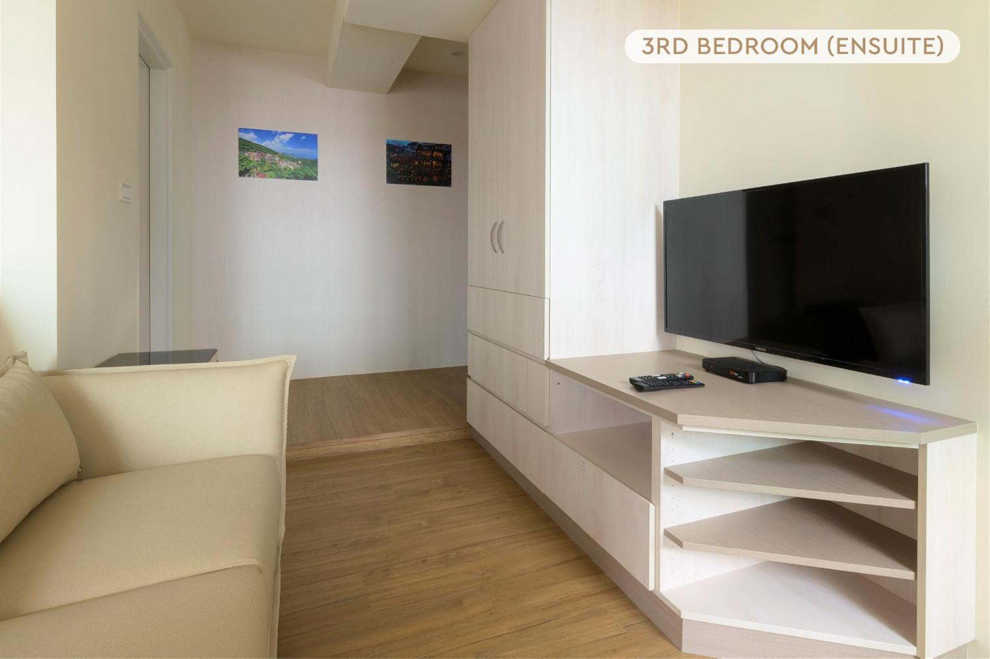 Apartment Three Master Bedrooms 4b4b 1min To Sys Mrt 三主臥4房4衛 1分到國父紀念館站 Taipei