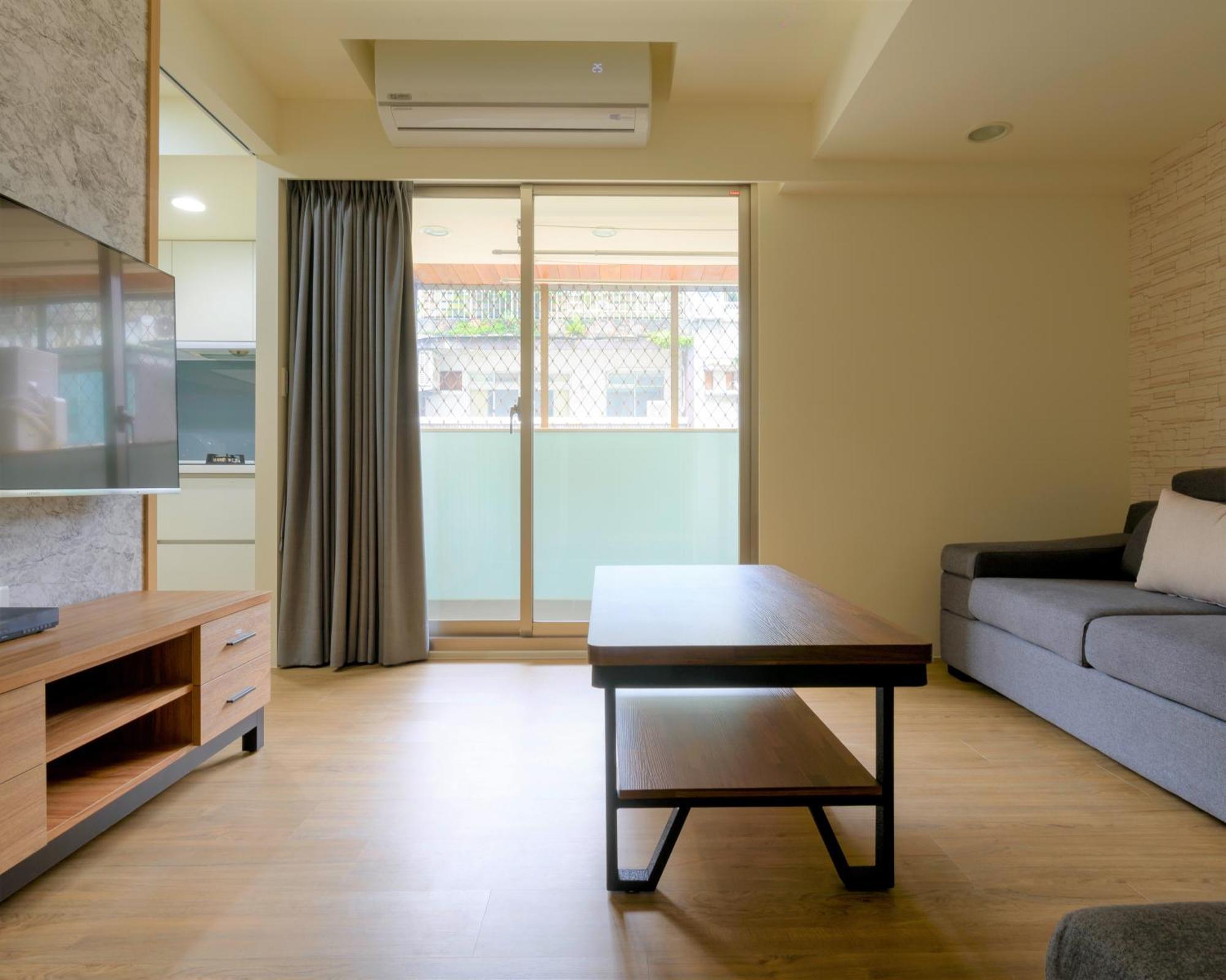 Three Master Bedrooms 4b4b 1min To Sys Mrt 三主臥4房4衛 1分到國父紀念館站 Taipei