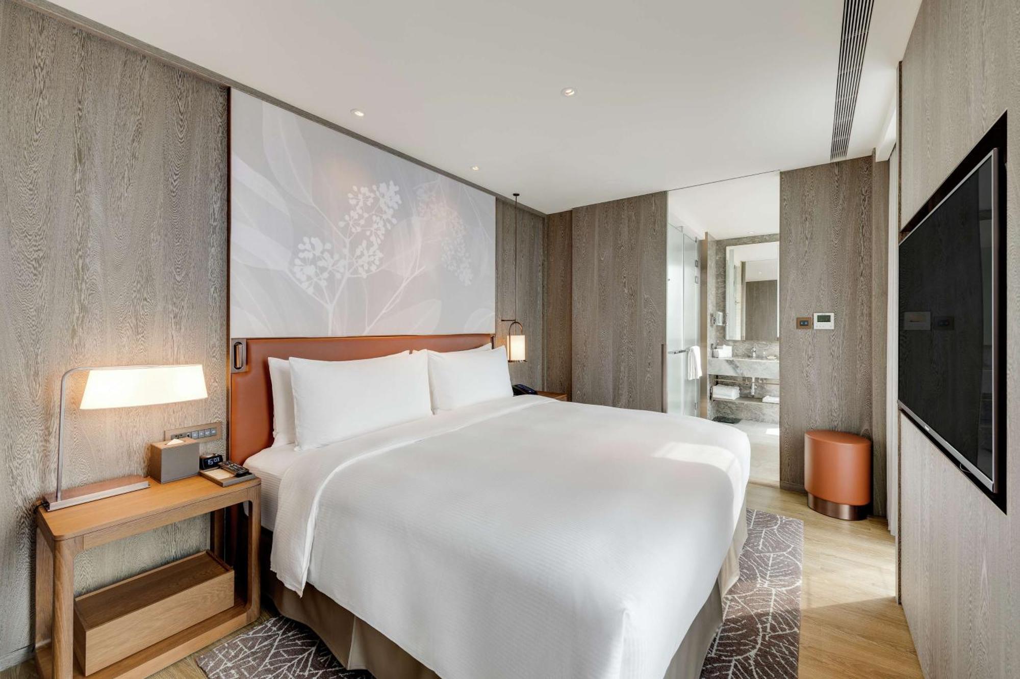 Doubletree By Hilton Zhongshan 4*
