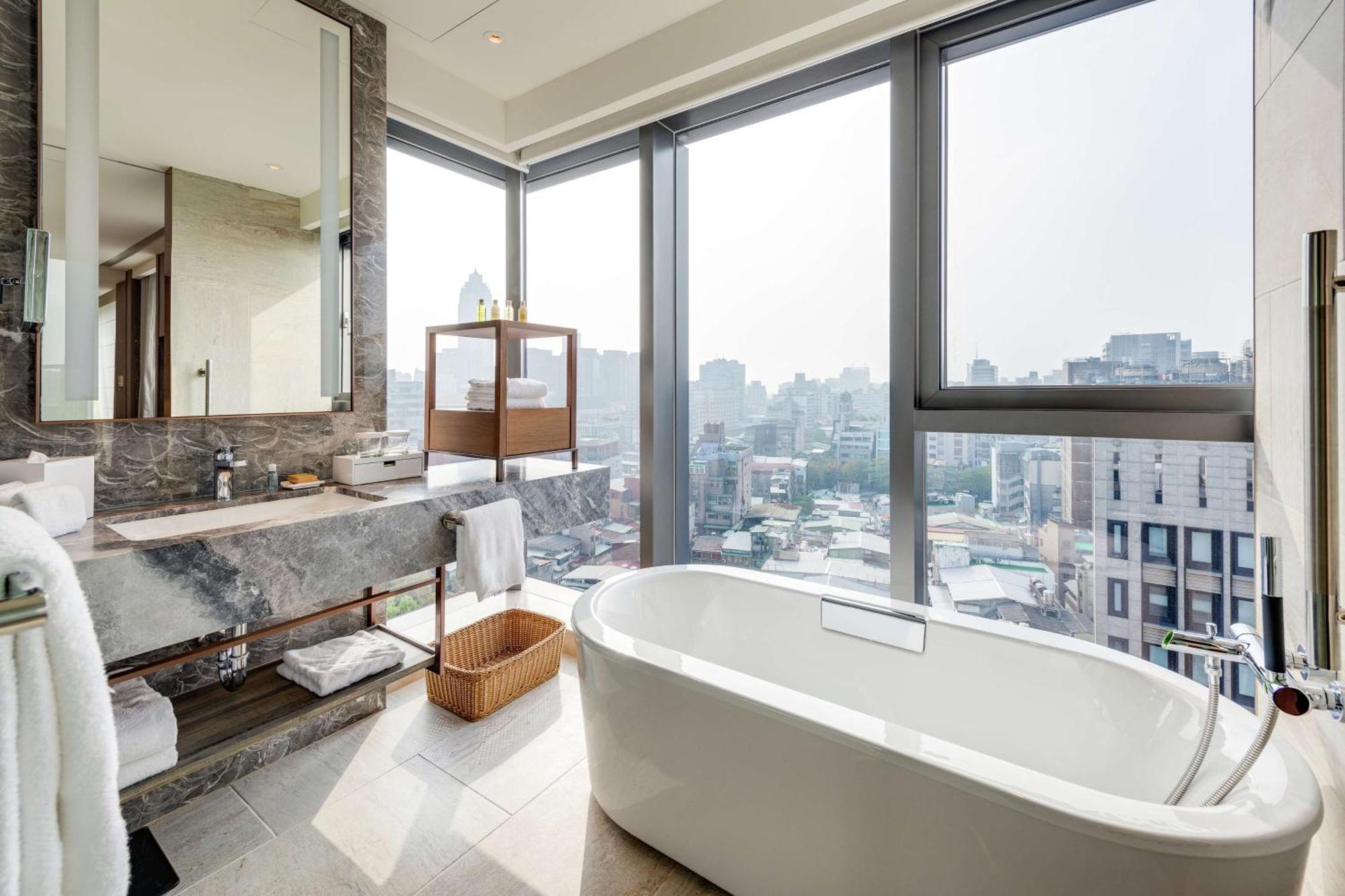 Doubletree By Hilton Zhongshan Hotel Taipei