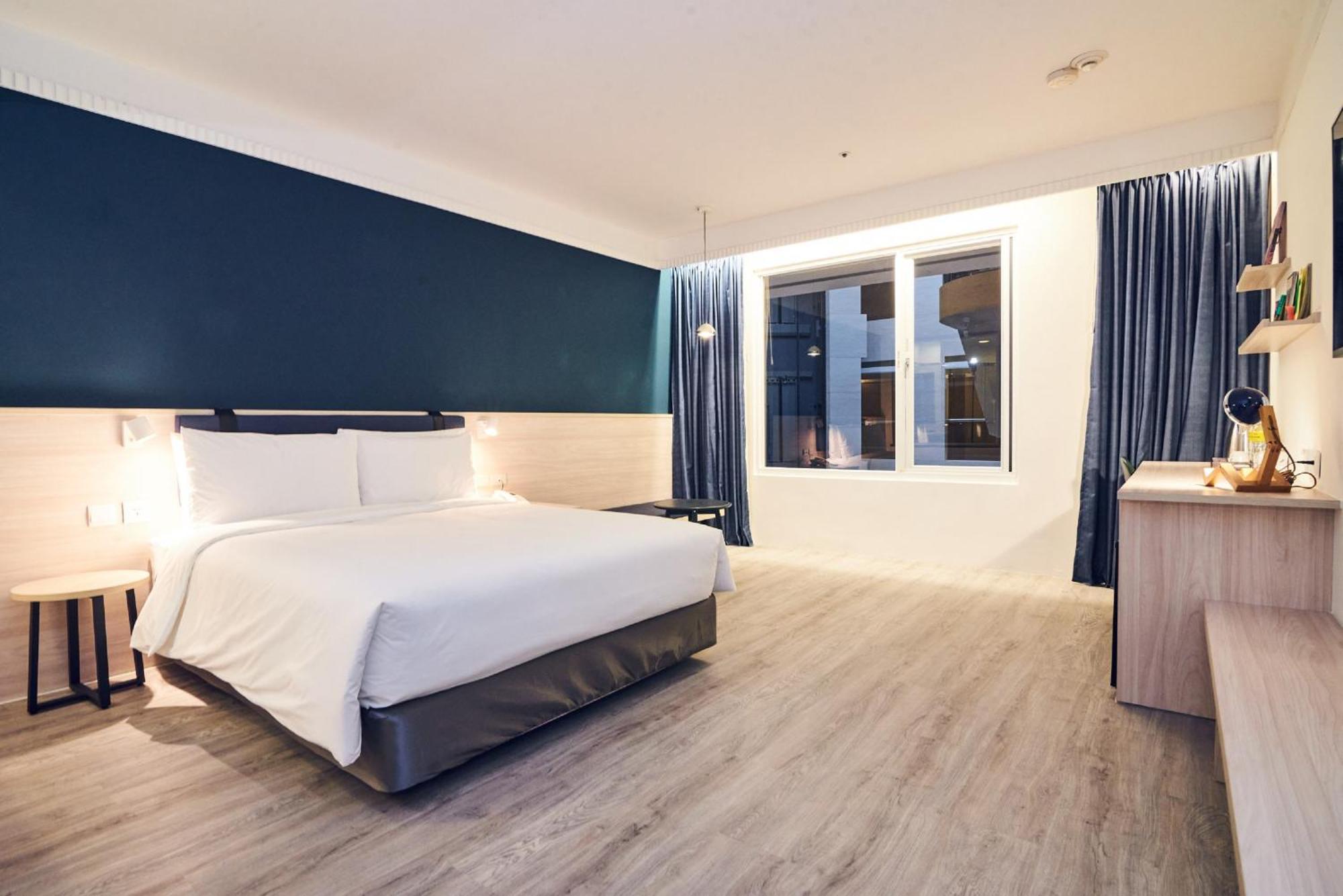 Check Select Nangang Hotel 4*