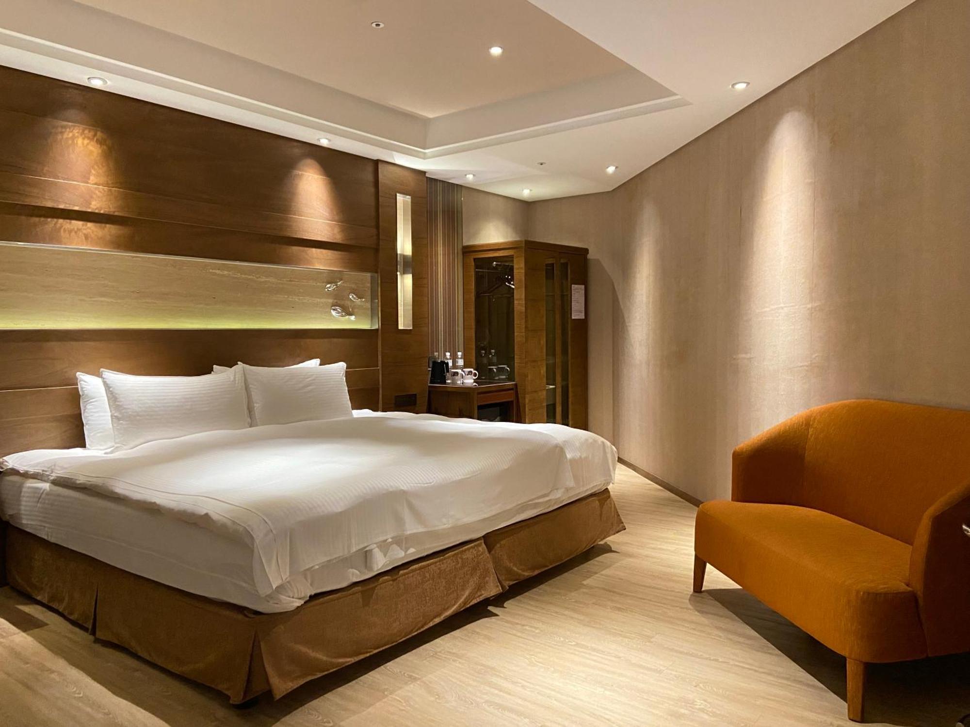World Station Hotel