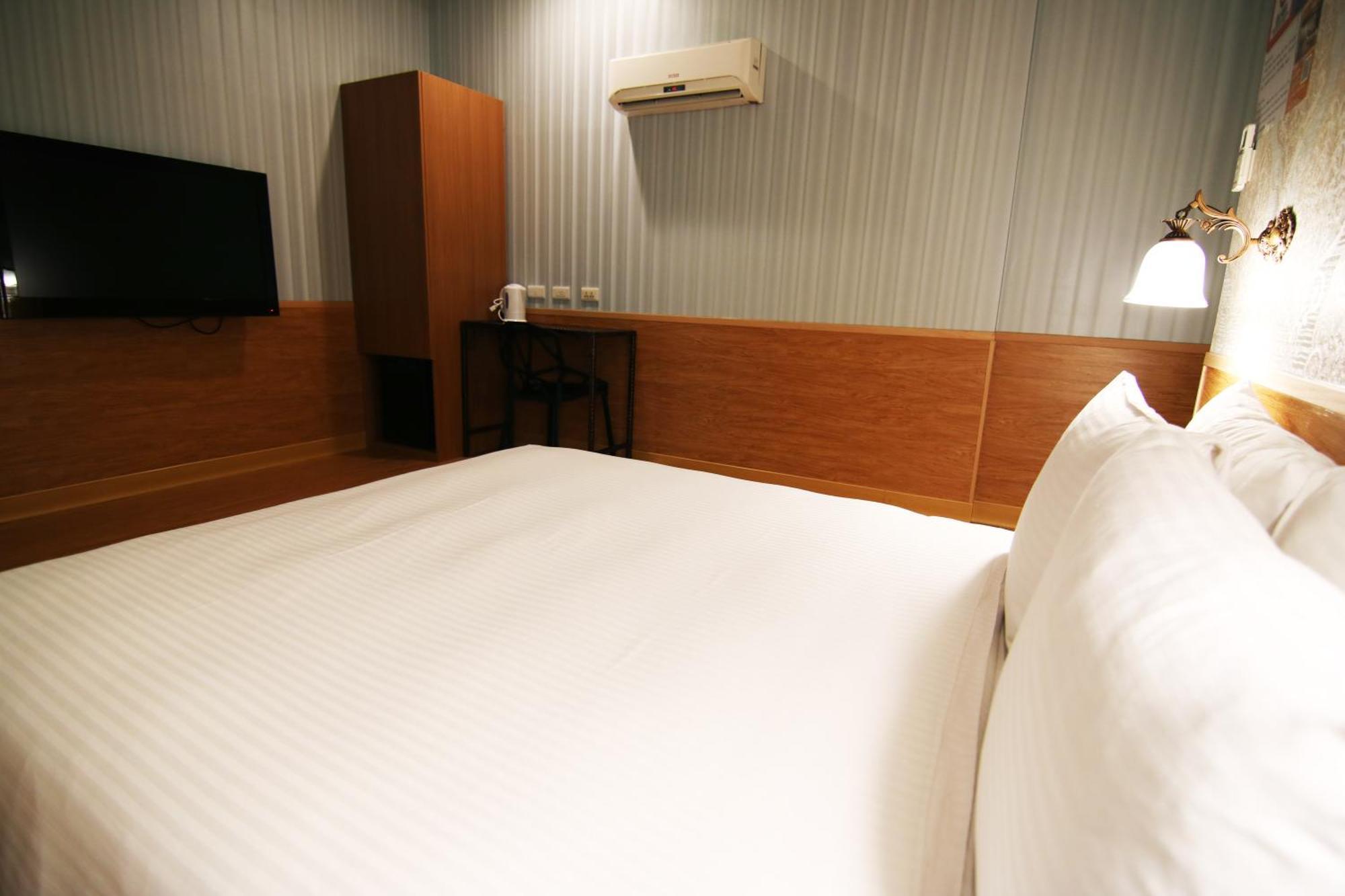 Liho Hotel Hankou 3*
