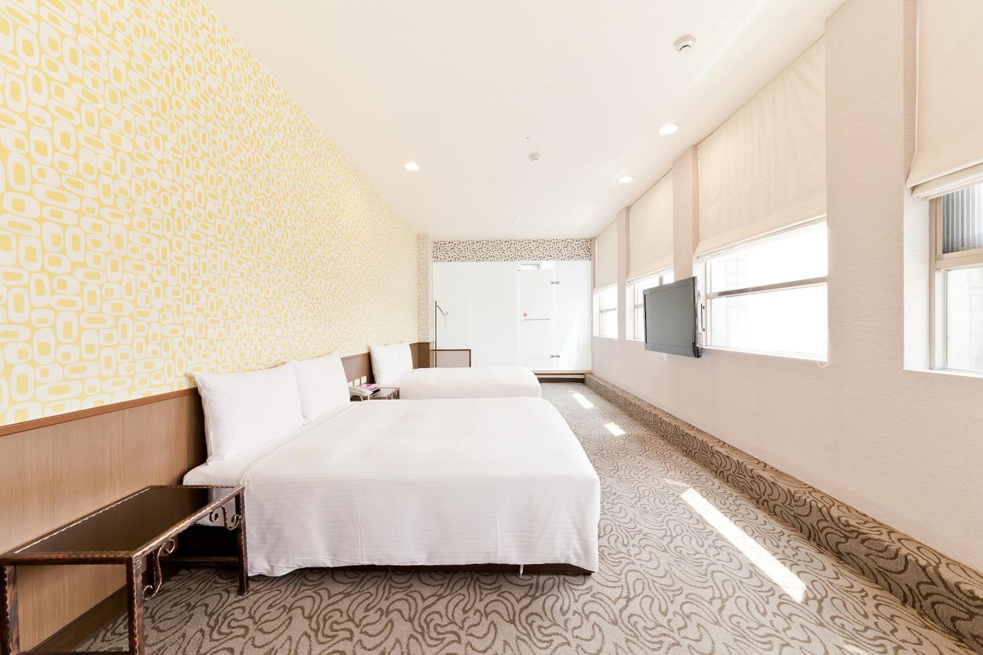 Liho Hotel Hankou 3*