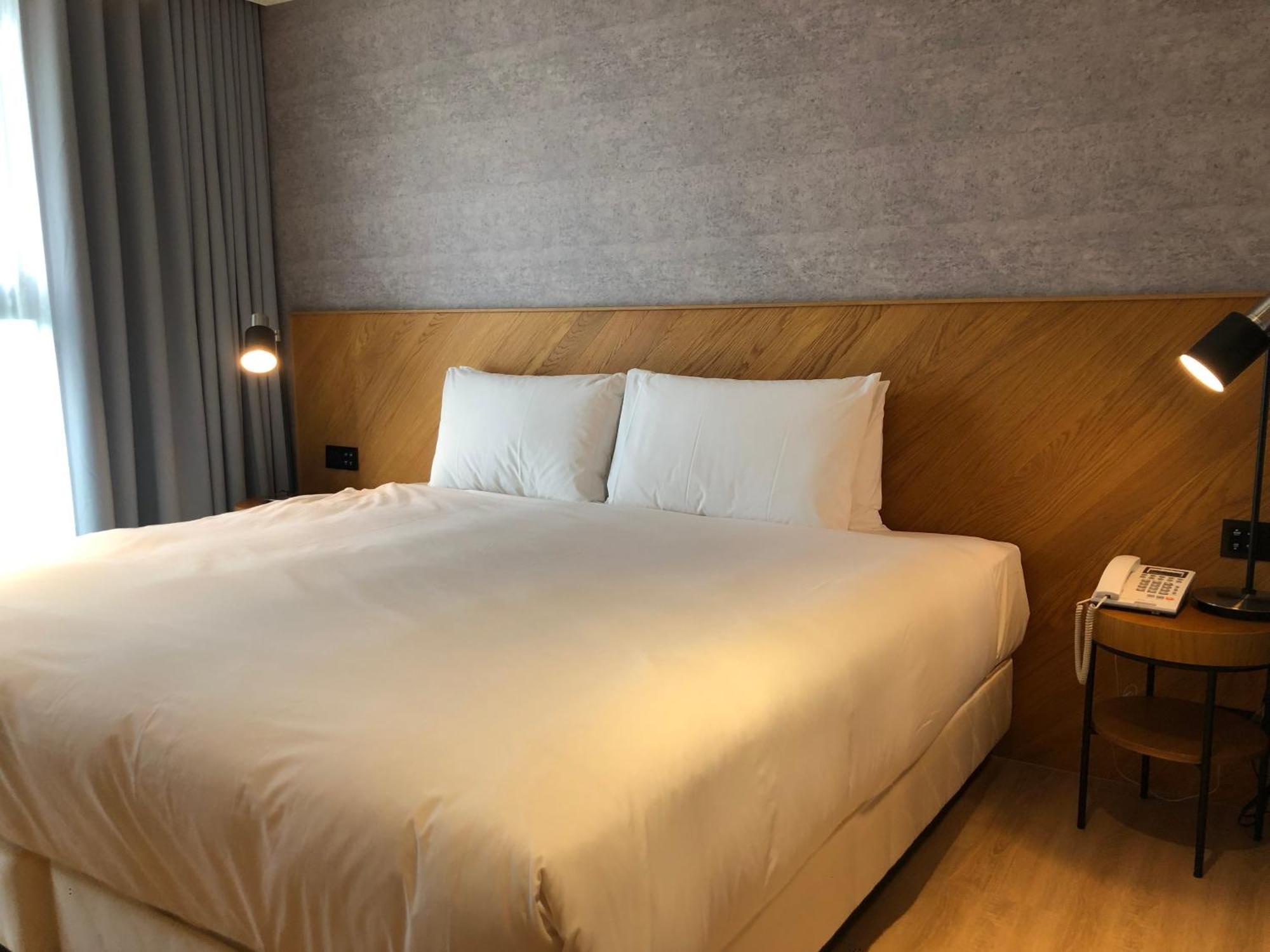 Check Select New Sanchong Hotel